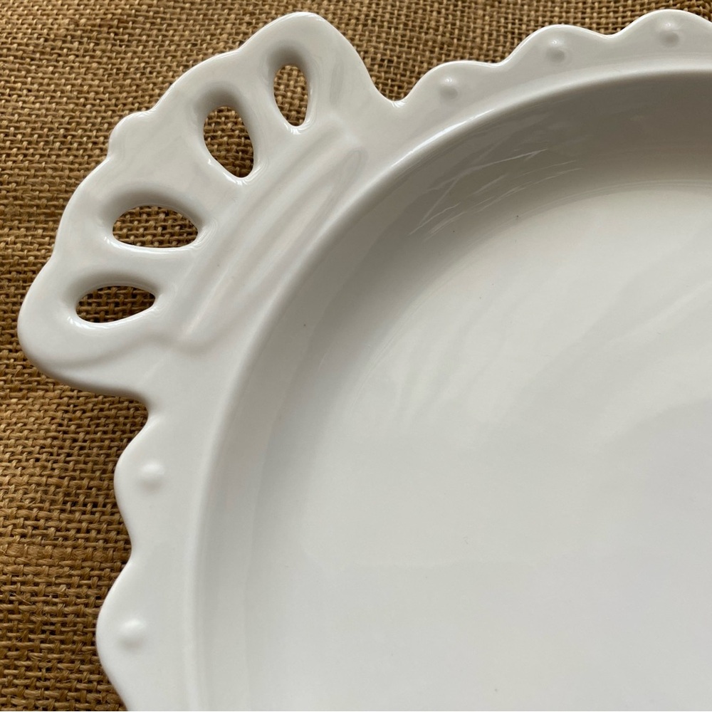 Crown Ceramic Plate - Picture 5 of 15